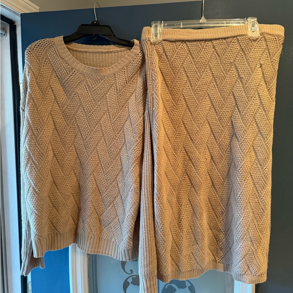 SHEIN Beige Knit Sweater Set